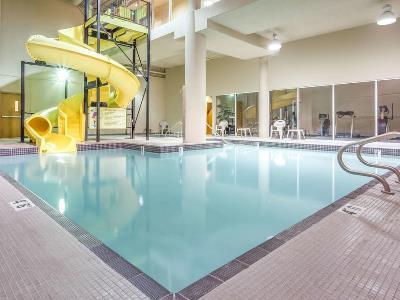 Отель Super 8 By Wyndham Abbotsford Bc Экстерьер фото